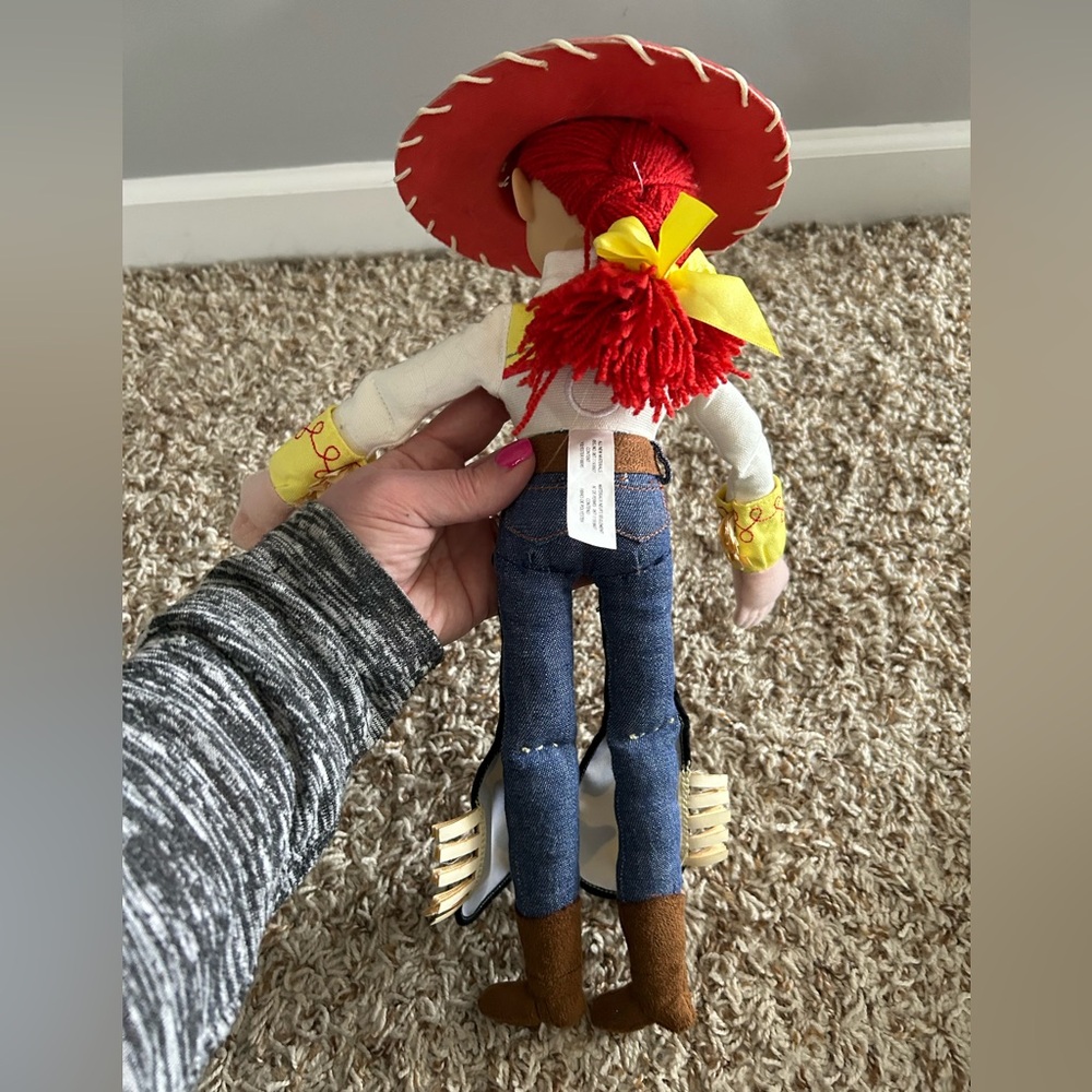 Jesse the cowgirl from Toy Story - Picture 2 of 6